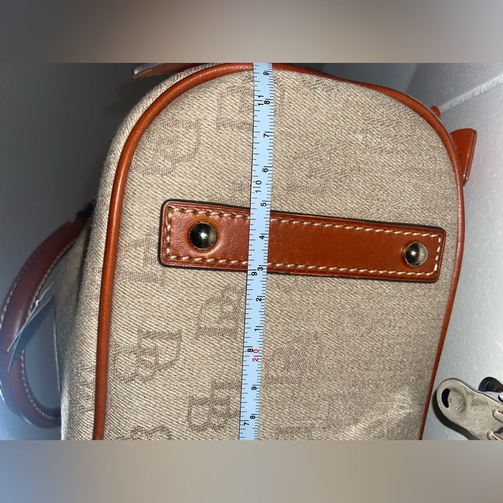Dooney and Bourke Satchel Brand New - Picture 6 of 6